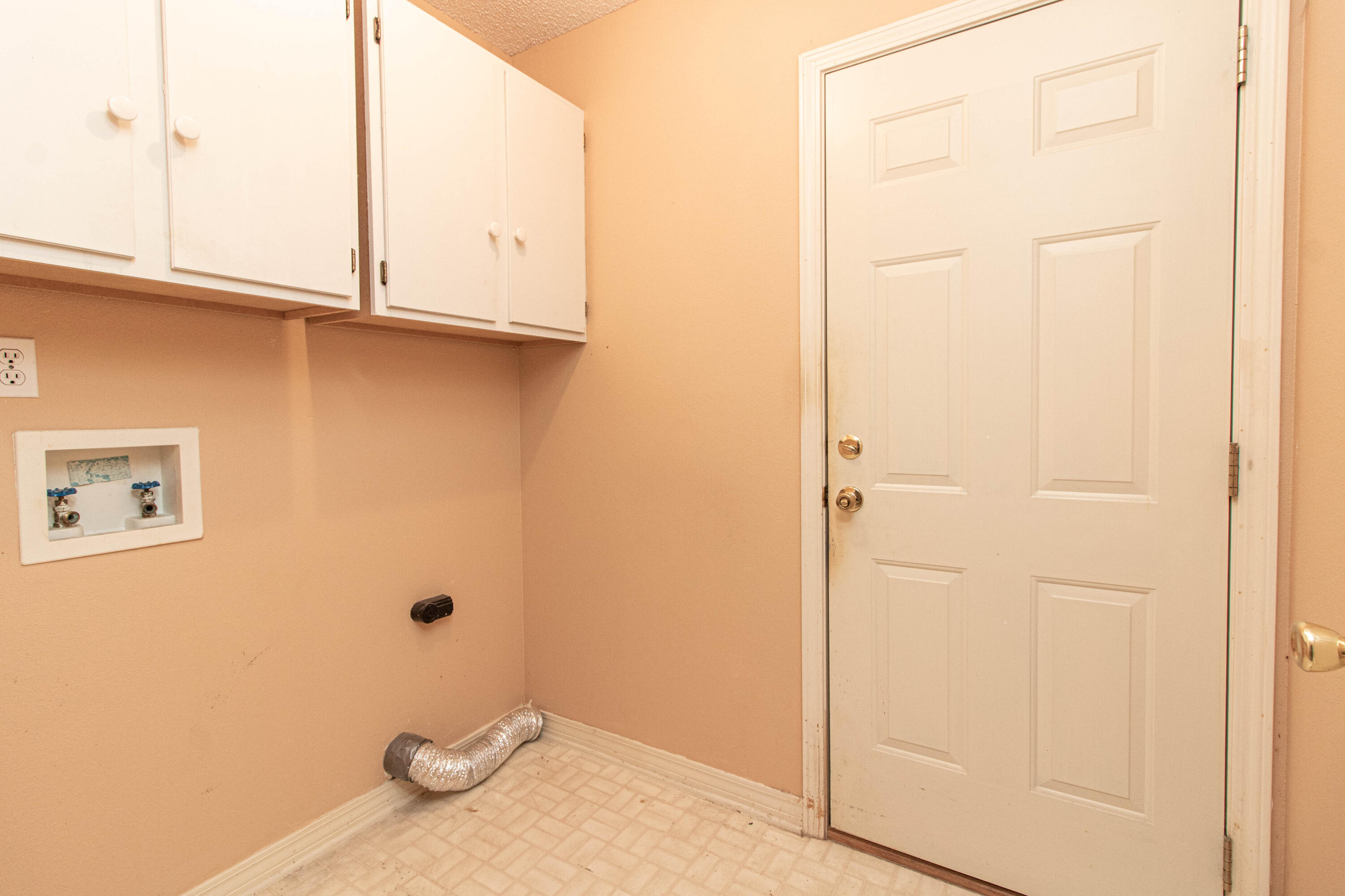 2777 Augustus Road Navarre, FL 32566 - Photo 11 of 34