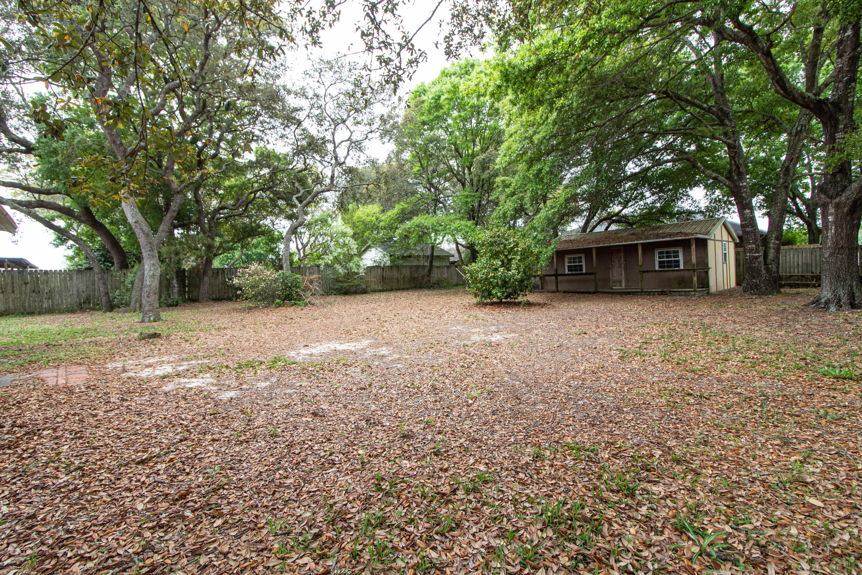 2777 Augustus Road Navarre, FL 32566 - Photo 26 of 34
