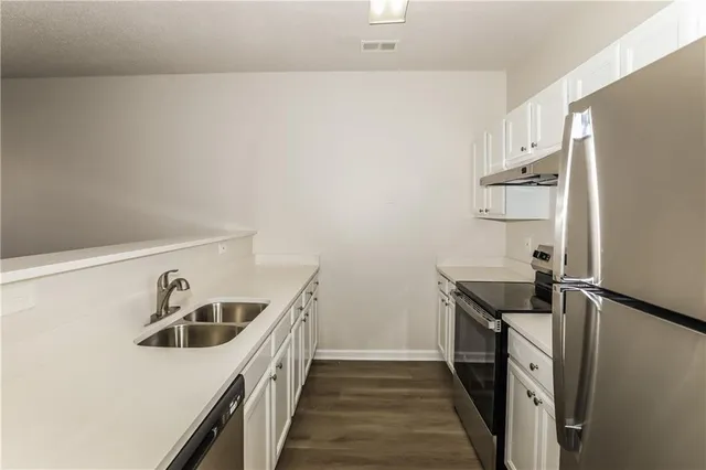 $195,000 | 2324 Nicole Drive, Hampton, GA 30228