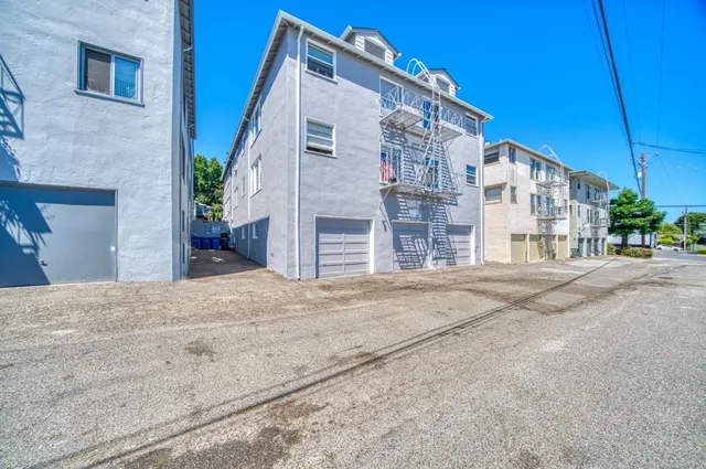 $2,899,000 | 4111 Beresford Street, San Mateo, CA 94403