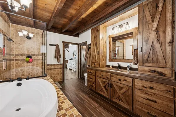 a view of entryway with wooden floor