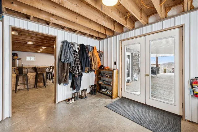 $1,080,000 | 48 Zimran Drive, Rossiter, PA 15772