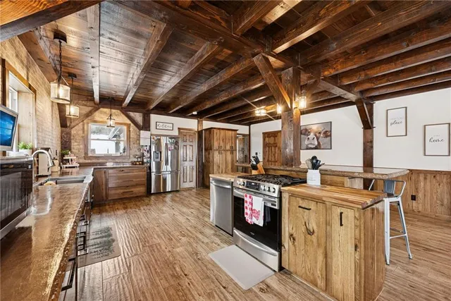 $1,080,000 | 48 Zimran Drive, Rossiter, PA 15772