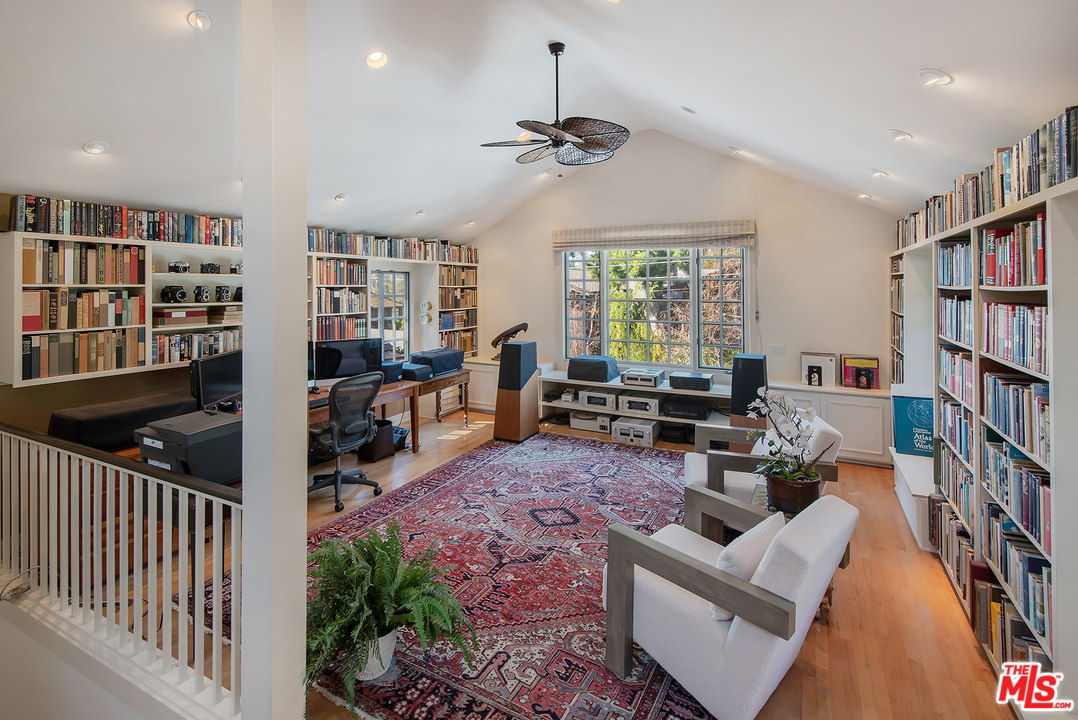 47 Haldeman Road Santa Monica, CA 90402 - Photo 22 of 32 Gallery Image 22