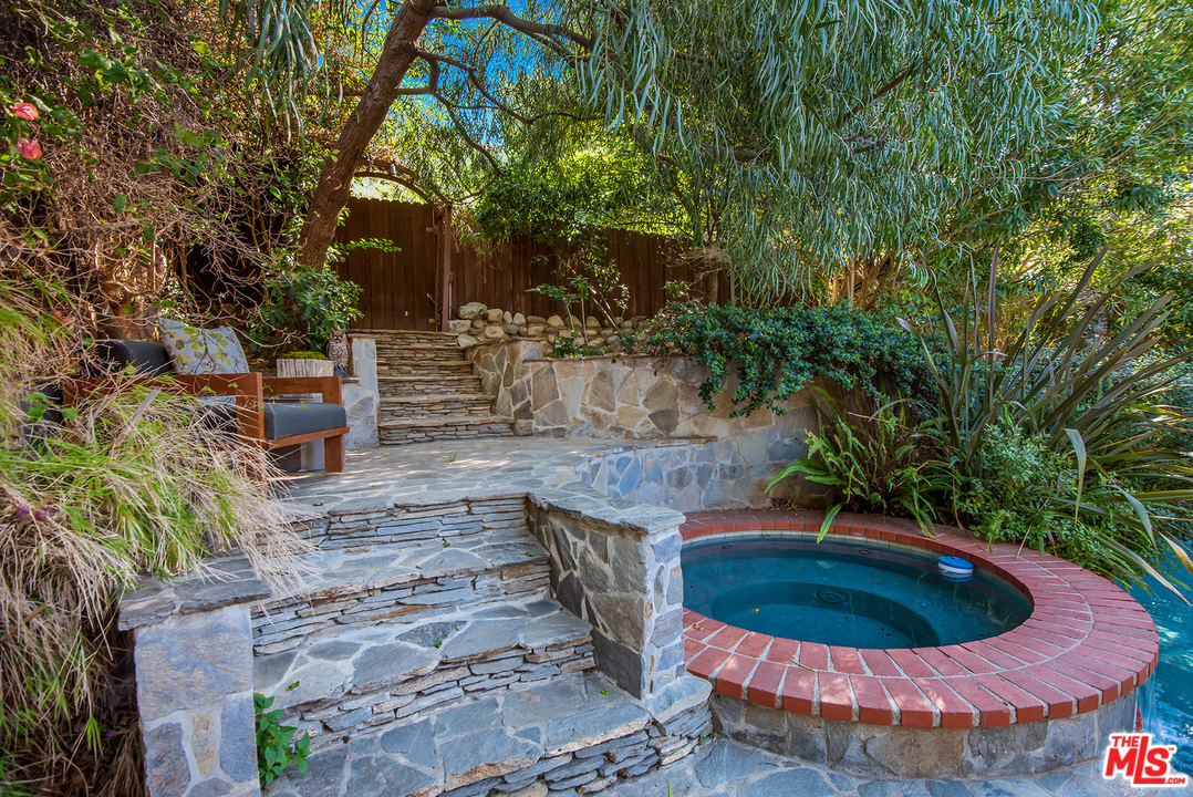 47 Haldeman Road Santa Monica, CA 90402 - Photo 28 of 32 Gallery Image 28