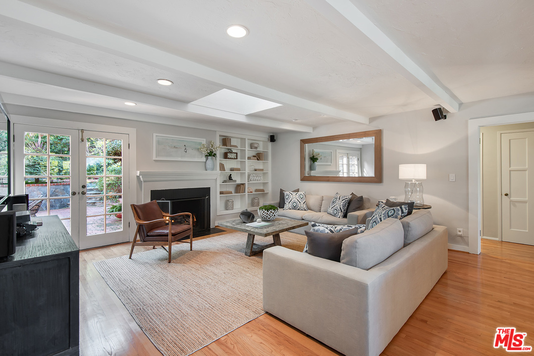 47 Haldeman Road Santa Monica, CA 90402 - Photo 7 of 32 Gallery Image 7