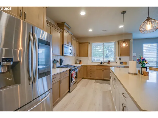 $599,900 | 10409 Northeast 63rd Street, Vancouver, WA 98662