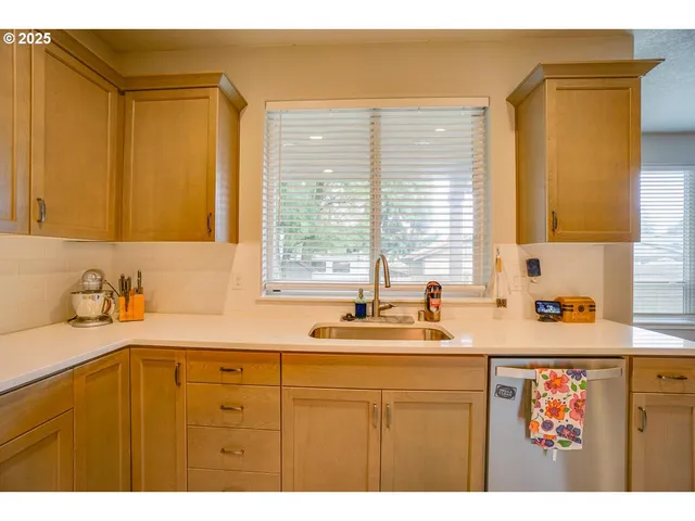 $599,900 | 10409 Northeast 63rd Street, Vancouver, WA 98662