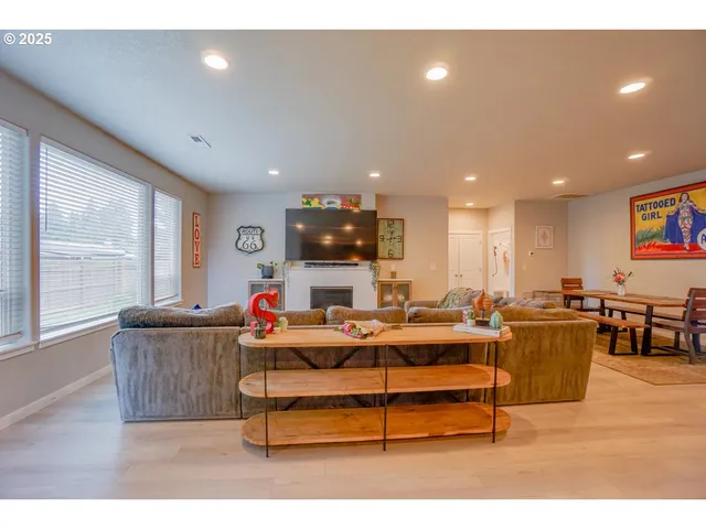 $599,900 | 10409 Northeast 63rd Street, Vancouver, WA 98662