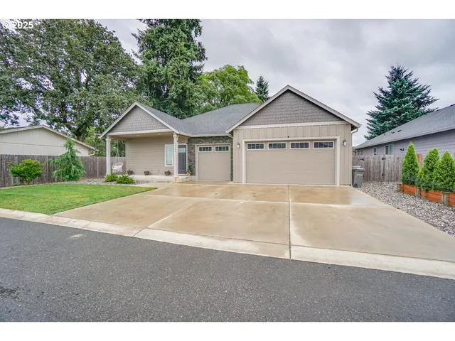 $599,900 | 10409 Northeast 63rd Street, Vancouver, WA 98662