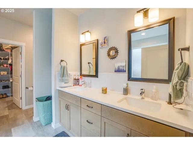 $599,900 | 10409 Northeast 63rd Street, Vancouver, WA 98662