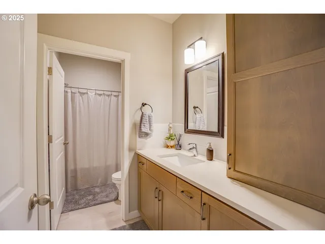 $599,900 | 10409 Northeast 63rd Street, Vancouver, WA 98662