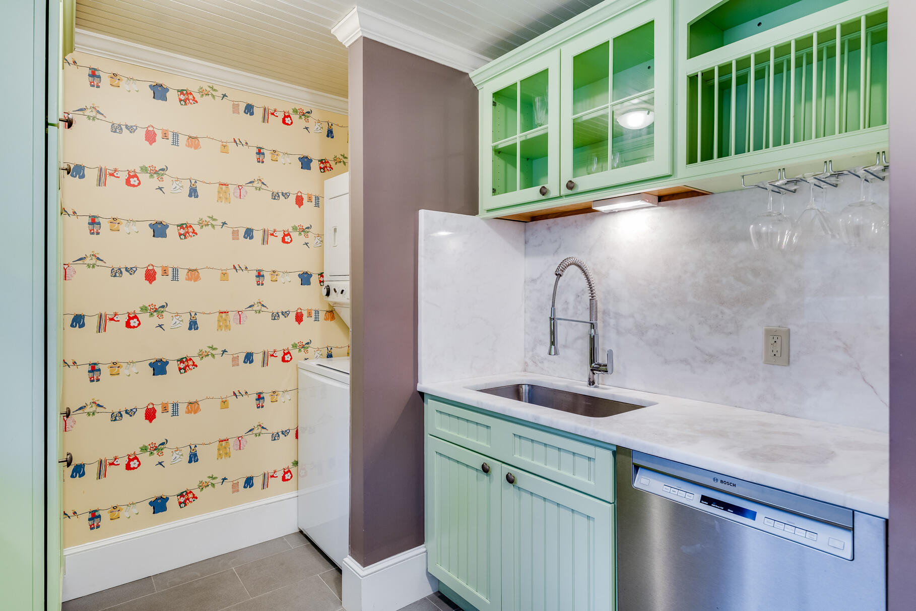117 Gardiner Road Woods Hole, MA 02543 - Photo 17 of 81 a bathroom with a sink and a large mirror