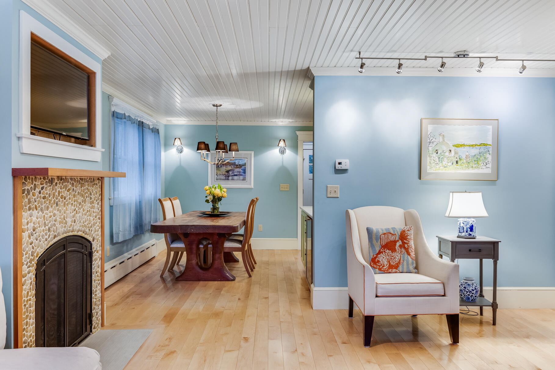 117 Gardiner Road Woods Hole, MA 02543 - Photo 71 of 81 a living room with furniture and a fireplace