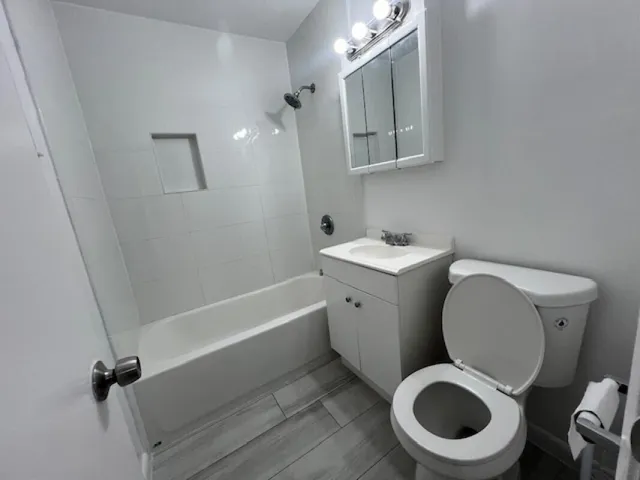 $1,595 | 304 Central Drive, Unit A, West Palm Beach, FL 33405