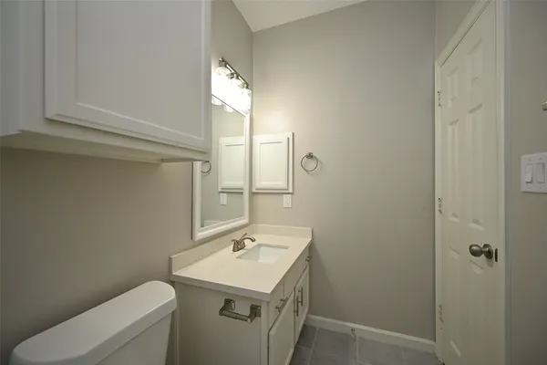 $379,900 | 1502 Beaconshire, Houston, TX 77077