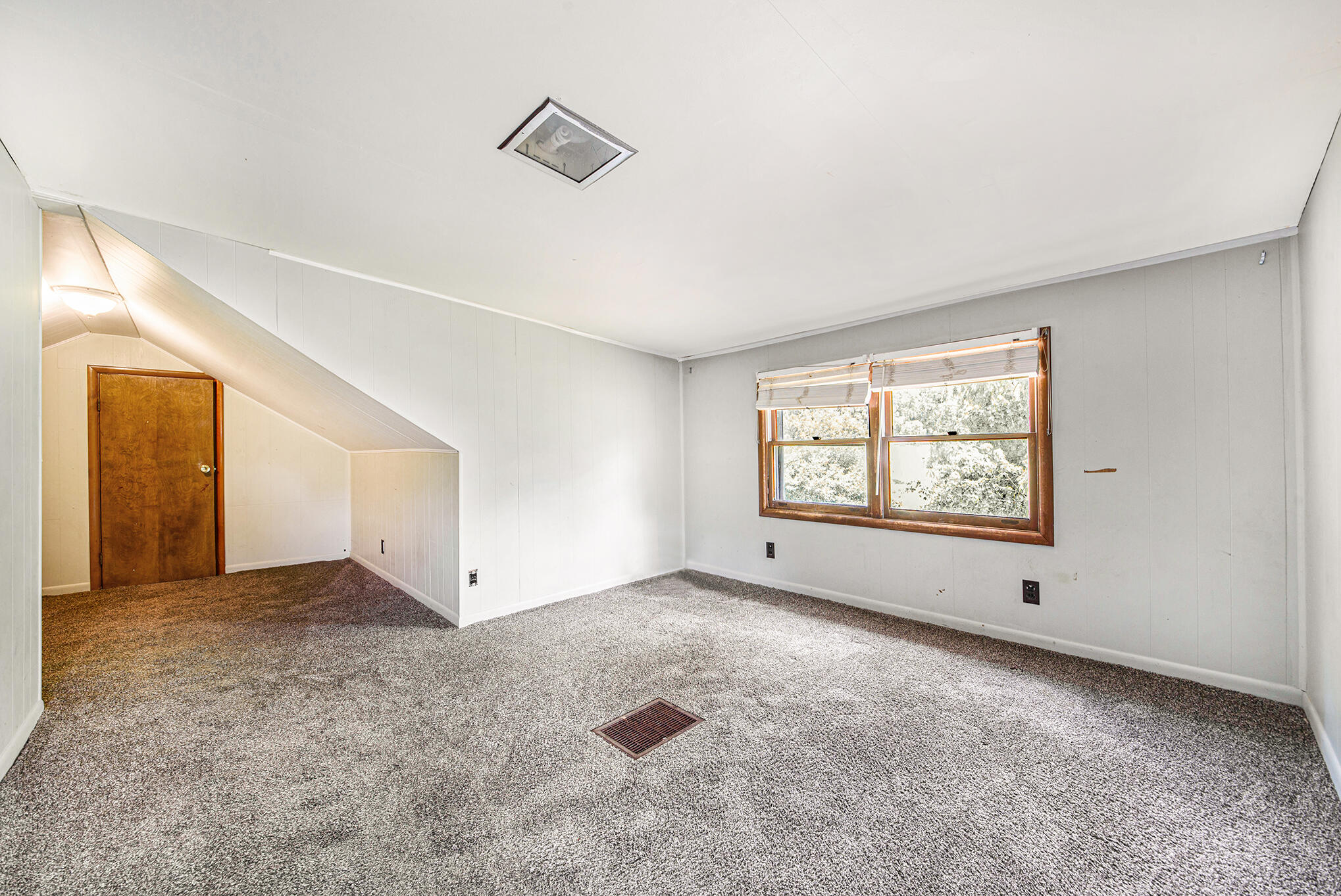 6940 Parmalee Road Middleville, MI 49333 - Photo 14 of 21 _DSC2115
