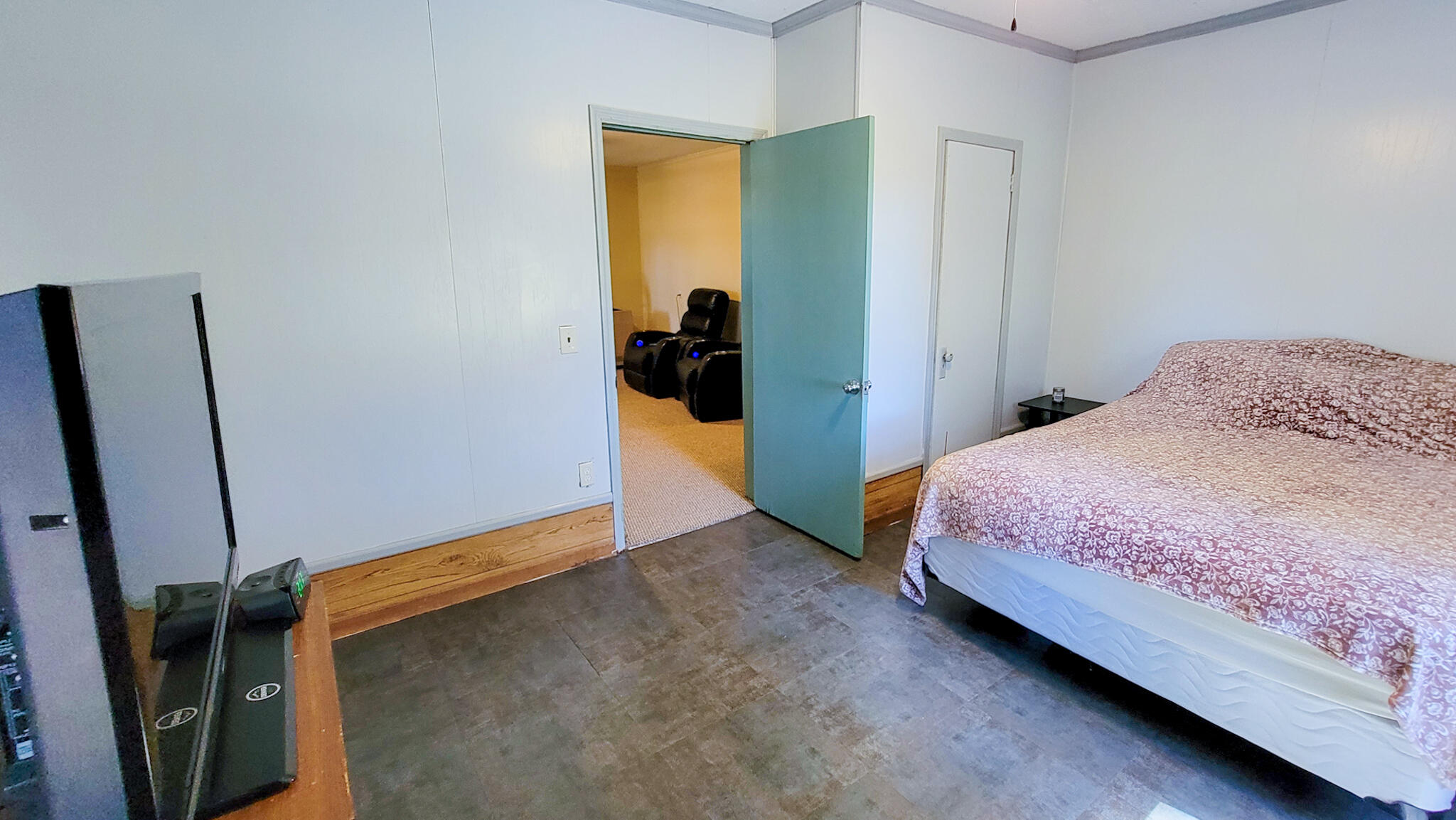 1326 Sidneys Road Walterboro, SC 29488 - Photo 22 of 28 20220317_141608