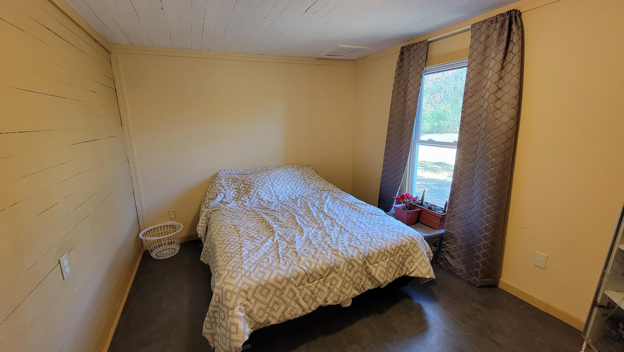 1326 Sidneys Road Walterboro, SC 29488 - Photo 23 of 28 20220317_141646