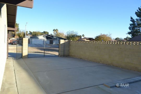 909 North Scott Street Ridgecrest, CA 93555 - Photo 27 of 30