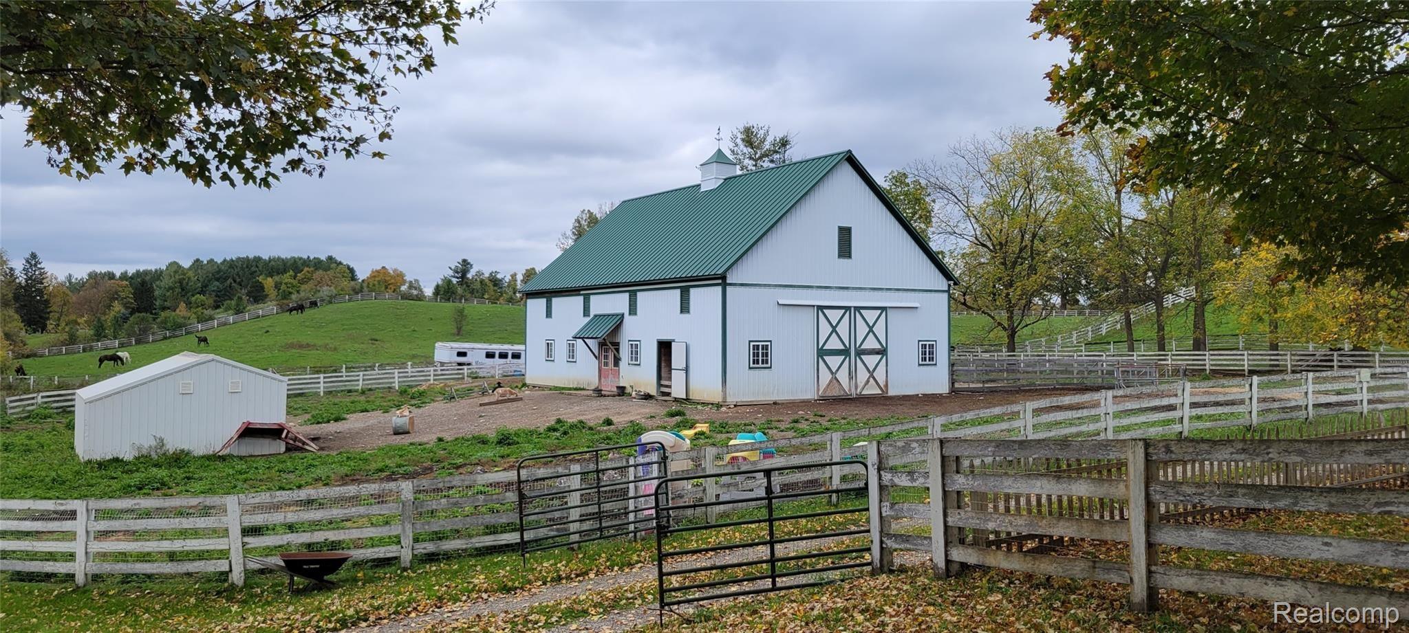 2388 Millville Road Lapeer, MI 48446 - Photo 15 of 71 20211012_140132.jpg