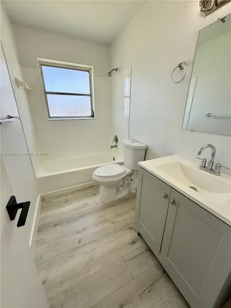 $2,299 | 841 Southwest 74th Terrace, Unit 201E, North Lauderdale, FL 33068