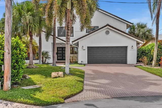 $4,295,000 | 2888 Northeast 33rd Street, Lighthouse Point, FL 33064