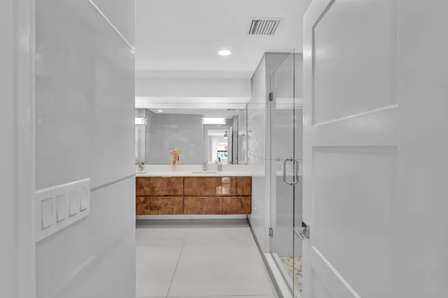 $4,295,000 | 2888 Northeast 33rd Street, Lighthouse Point, FL 33064