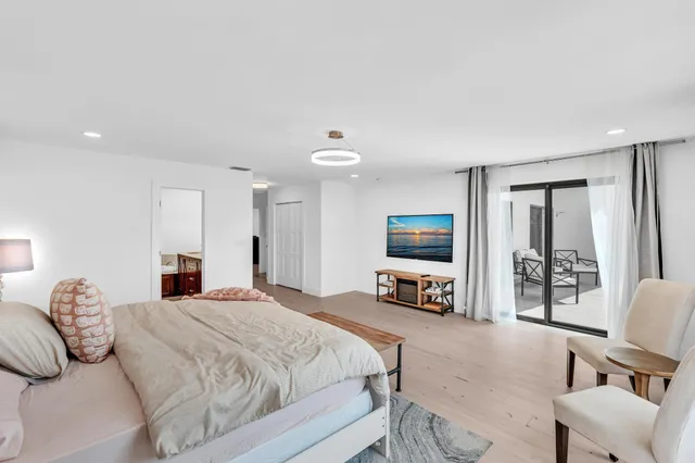 $4,295,000 | 2888 Northeast 33rd Street, Lighthouse Point, FL 33064