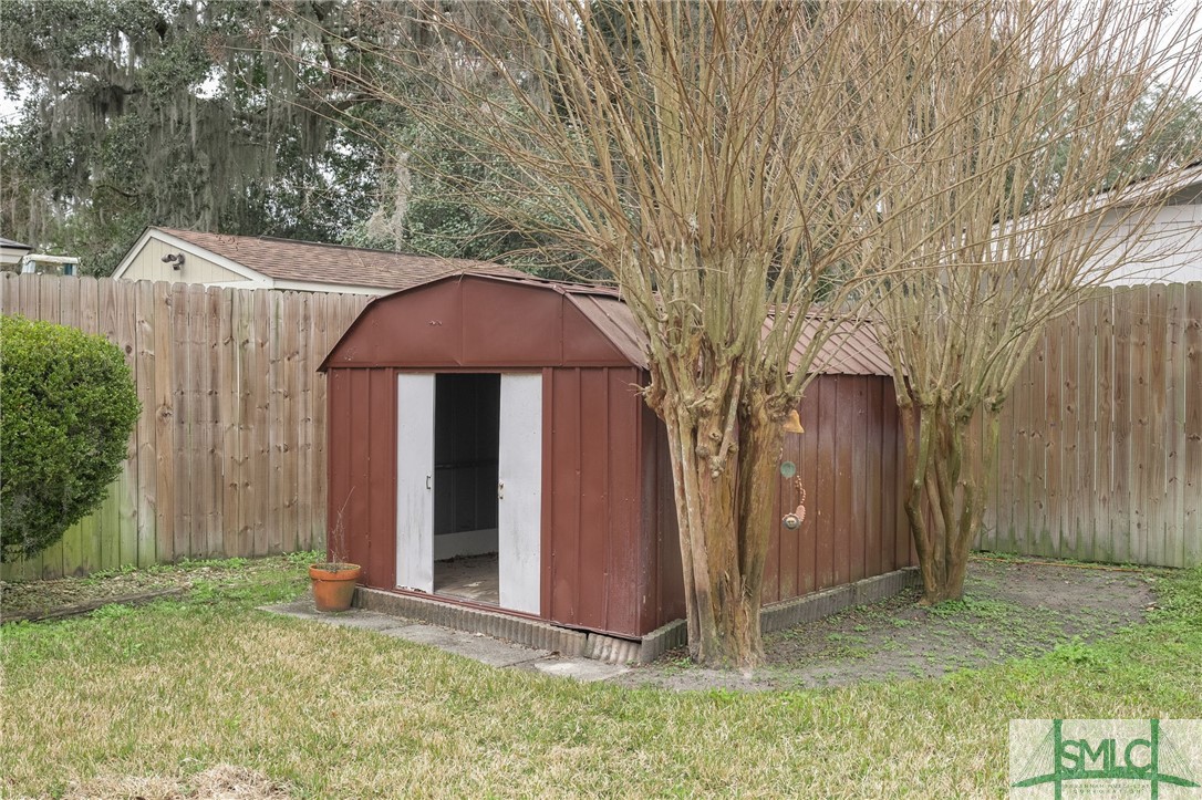 135 Cardinal Road Savannah, GA 31406 - Photo 30 of 37