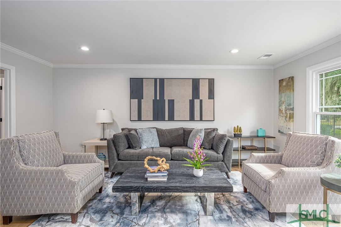 135 Cardinal Road Savannah, GA 31406 - Photo 6 of 37