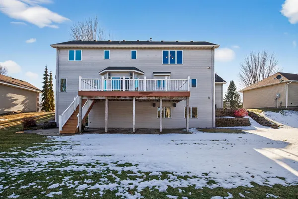 $549,900 | 7716 7th Street North, Oakdale, MN 55128