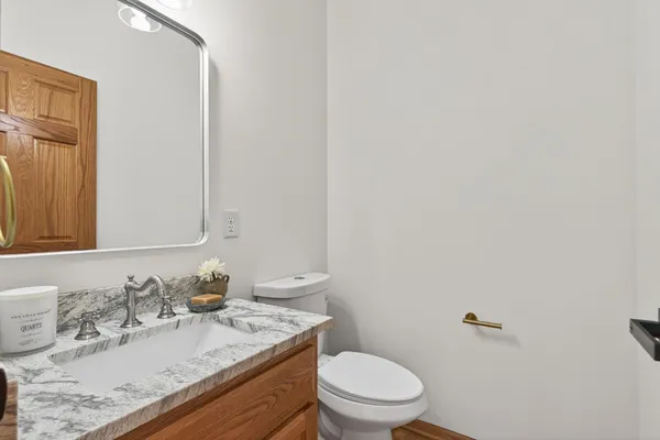 $549,900 | 7716 7th Street North, Oakdale, MN 55128