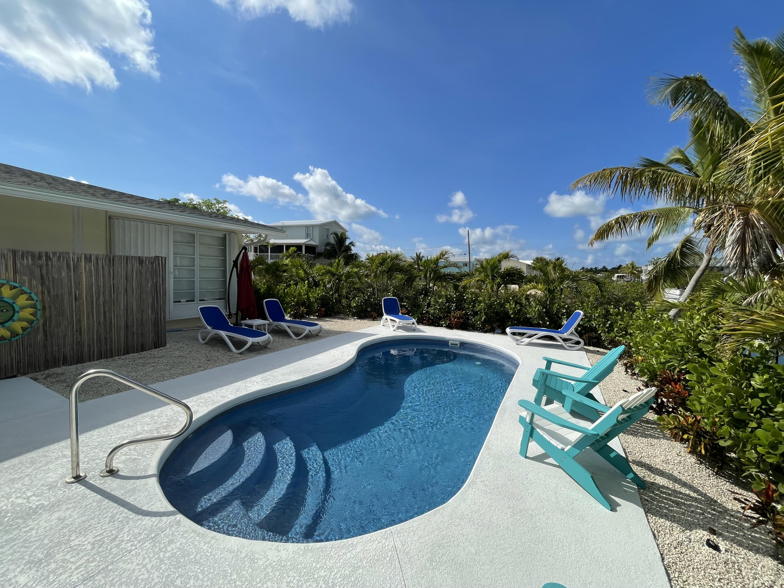 28554 Le Grand Road Summerland Key, FL 33042 - Photo 15 of 34 pool2