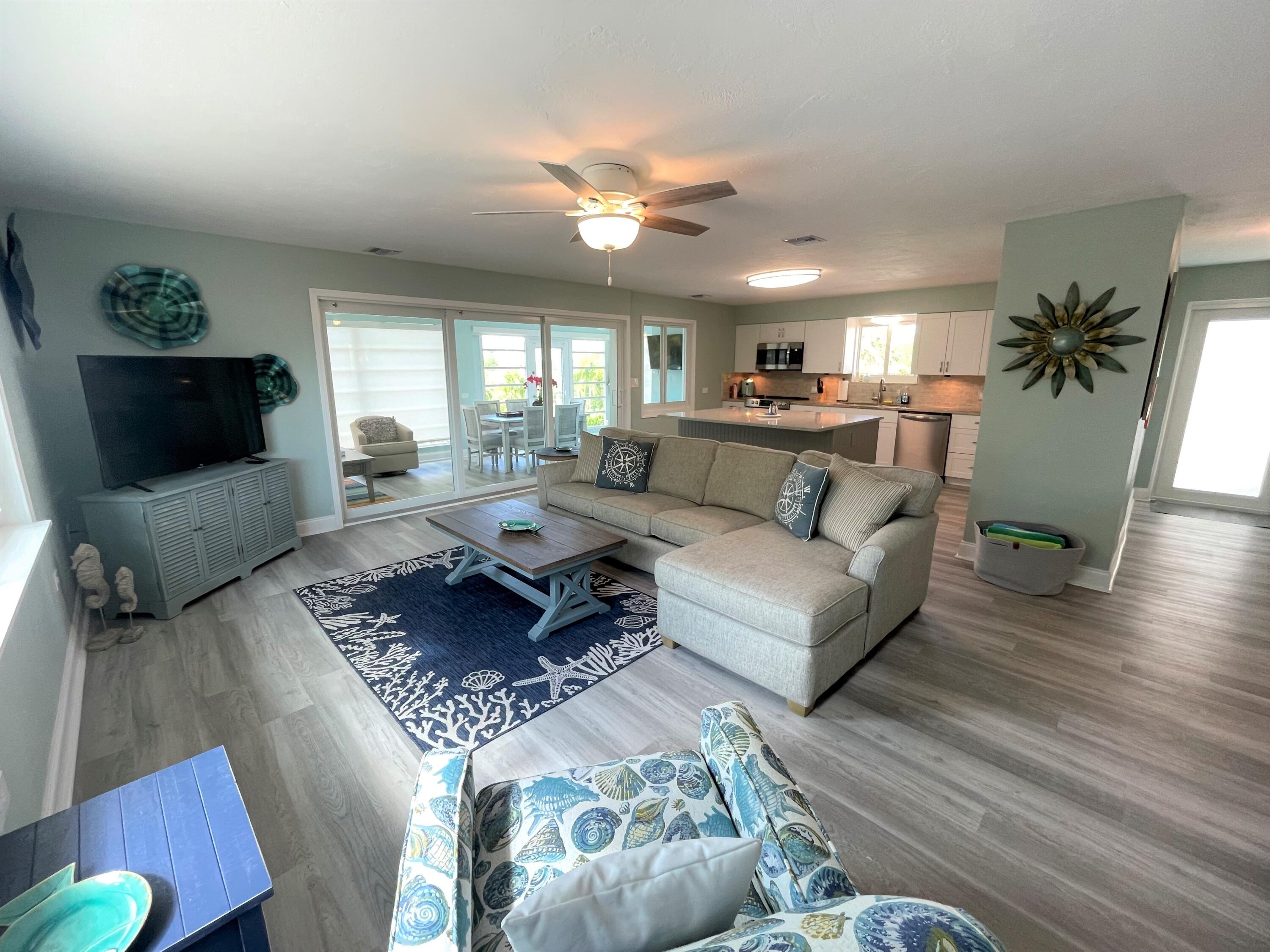 28554 Le Grand Road Summerland Key, FL 33042 - Photo 21 of 34 living room2