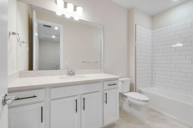 $428,370 | 263 Southwest Sally Way, Unit NAUTICAL 4308, Stuart, FL 34997