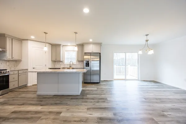 $469,900 | 121 East Washington Street, Unit 13, North Attleboro, MA 02760