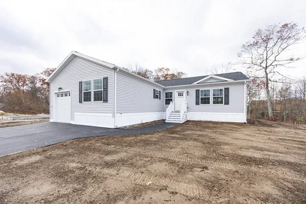 $469,900 | 121 East Washington Street, Unit 13, North Attleboro, MA 02760