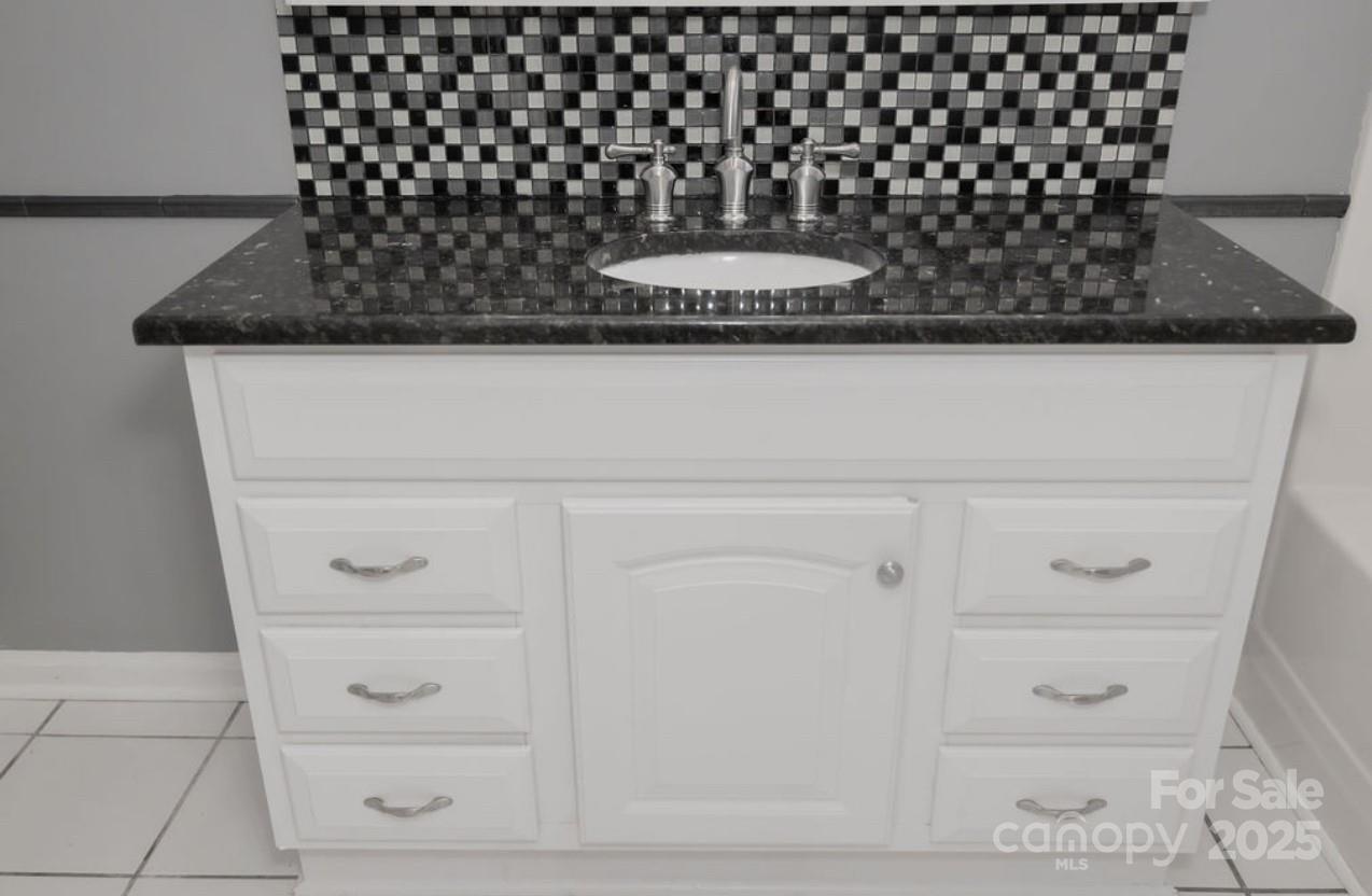 105 South Tanninger Road Mount Holly, NC 28120 - Photo 14 of 46 a close view of a cabinets