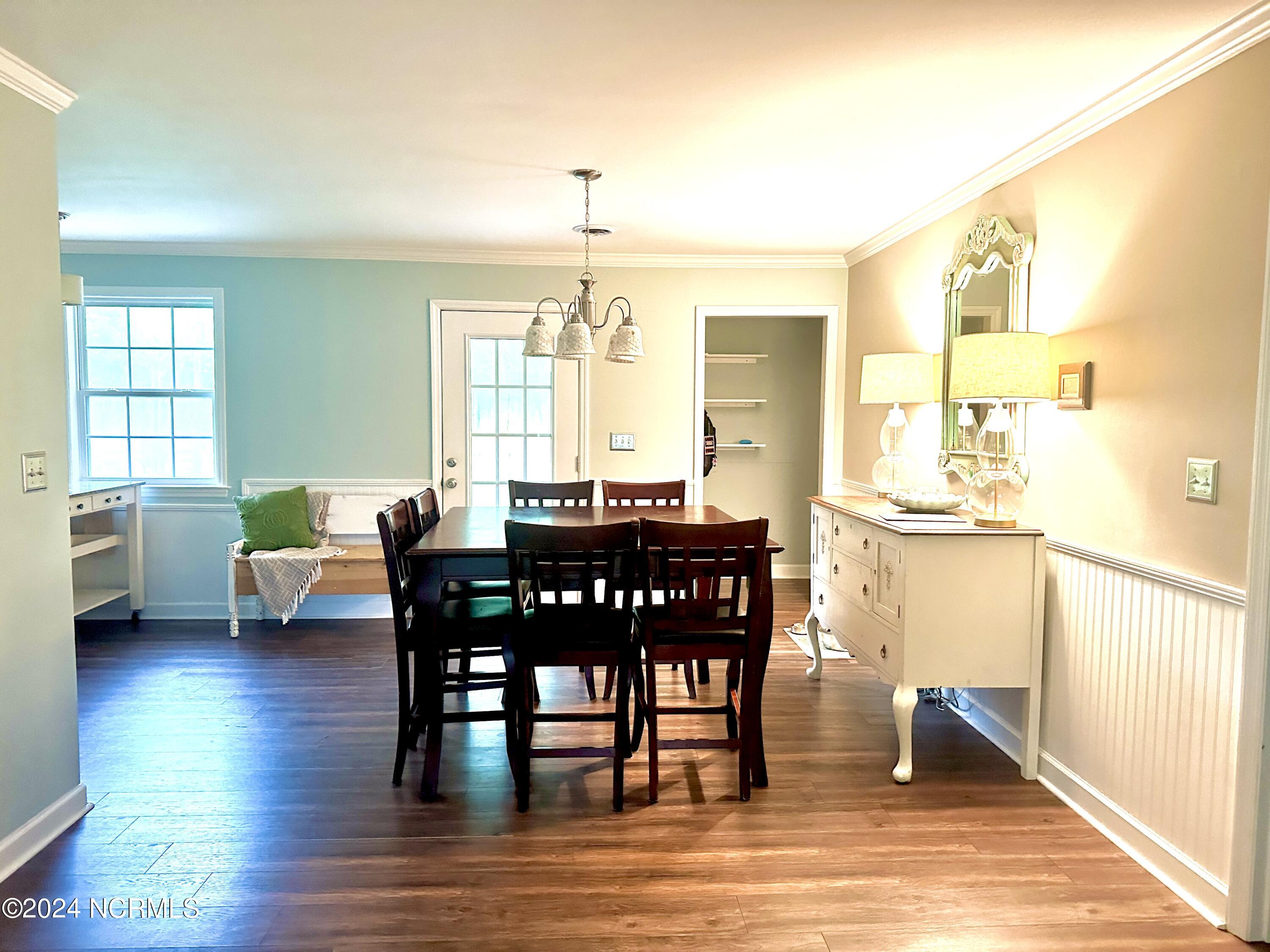 2206 North Road Morehead City, NC 28557 - Photo 41 of 52 Dining Room