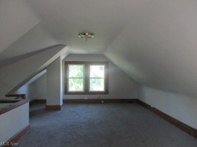 3157 Whitethorn Road Cleveland, OH 44118 - Photo 15 of 30