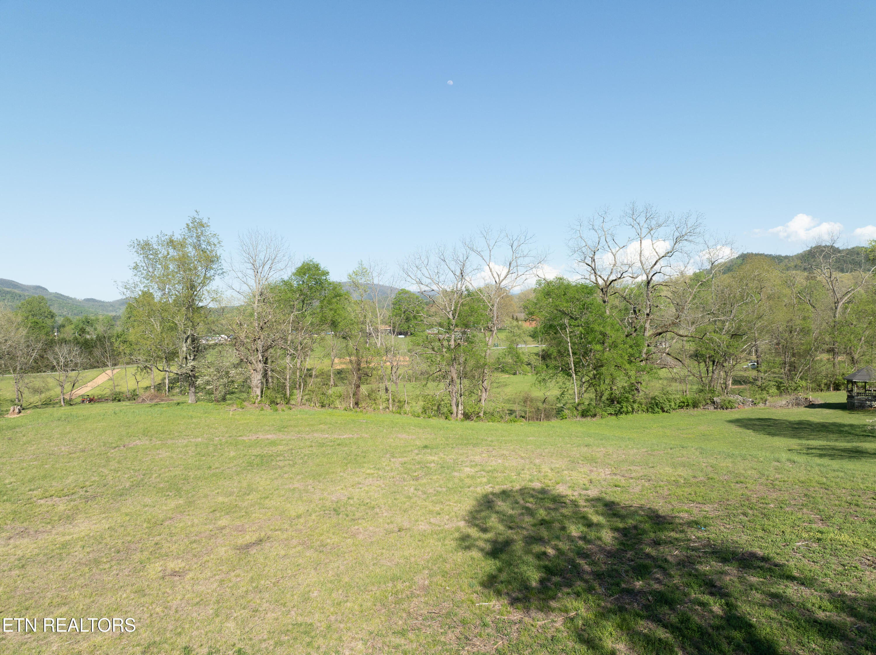 East Chestnut Hill Road Townsend, TN 37882 - Photo 14 of 17 DSC_3625-15