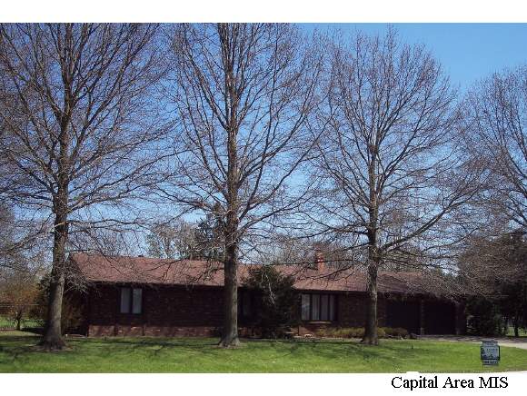 12 Jerry Lane Springfield, IL 62711 - Photo 1 of 2 Gallery Image 1