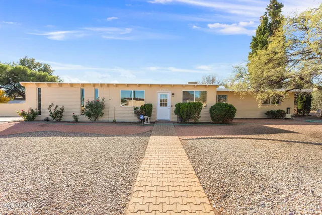 $329,900 | 1206 Suffolk Road, Sierra Vista, AZ 85635