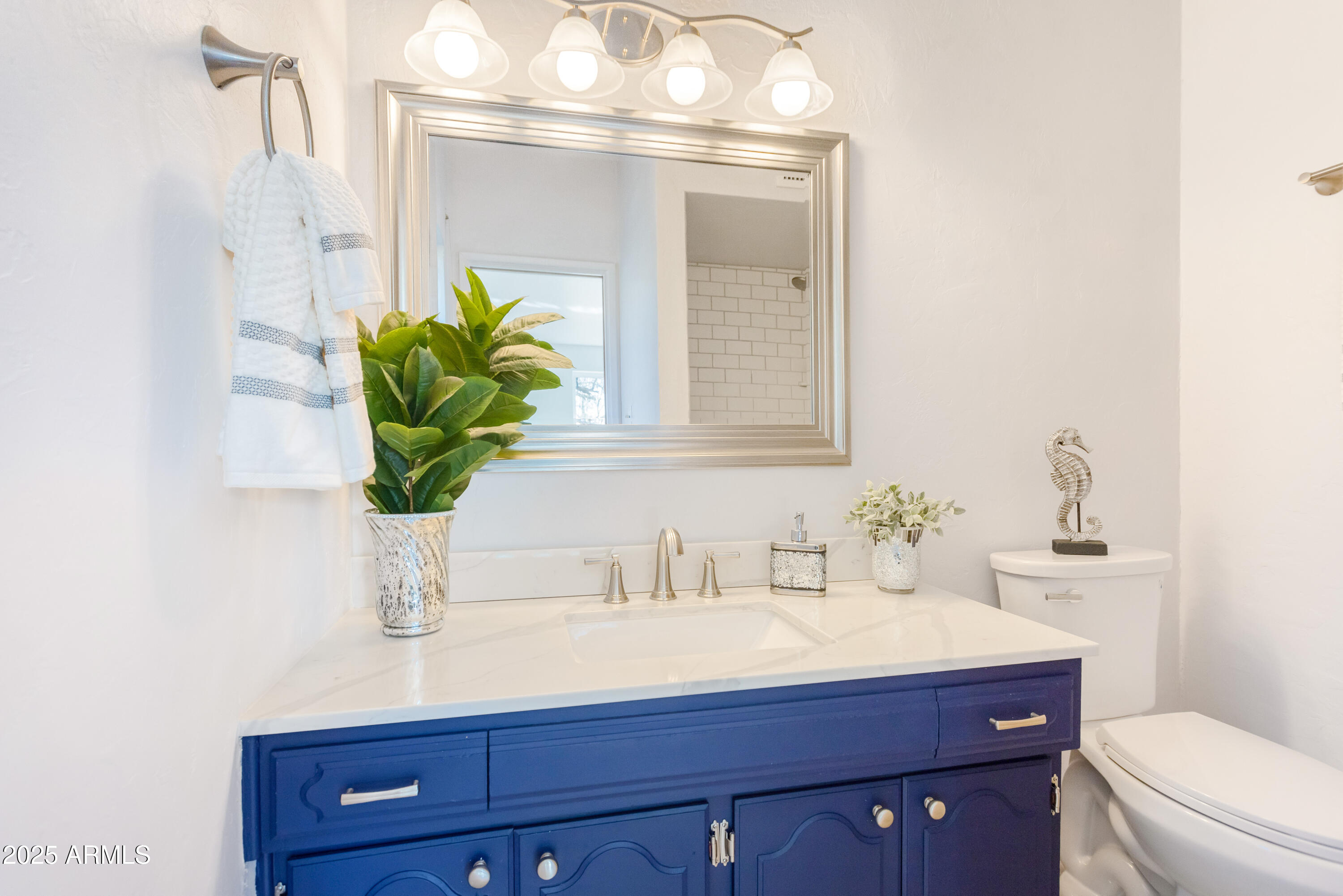 1206 Suffolk Road Sierra Vista, AZ 85635 - Photo 26 of 38 Master Bath