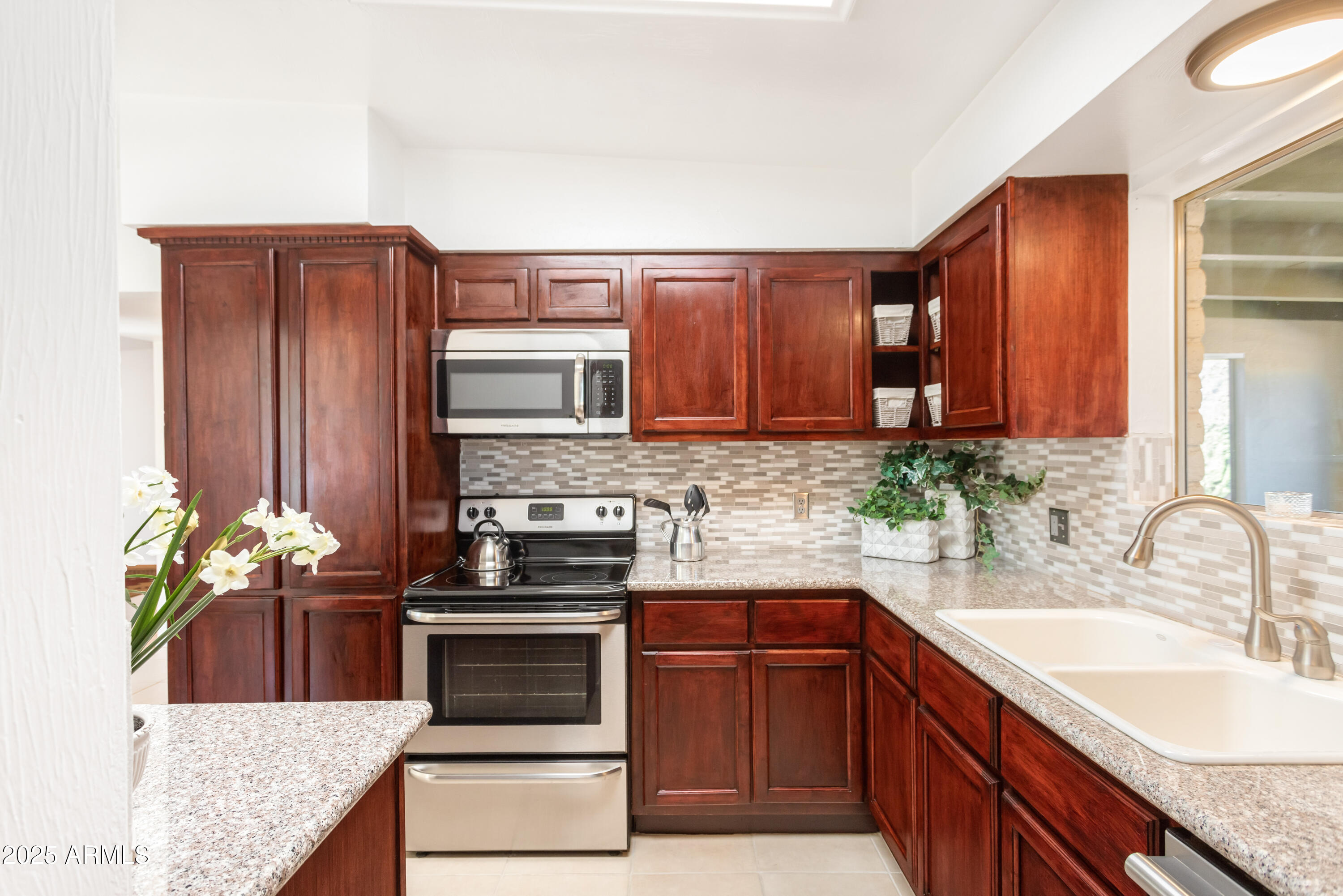 1206 Suffolk Road Sierra Vista, AZ 85635 - Photo 8 of 38 IMG_3593