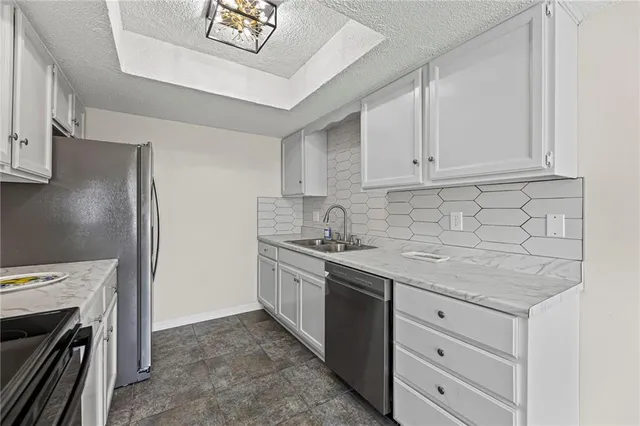 $167,900 | 6608 East 128th Street, Grandview, MO 64030