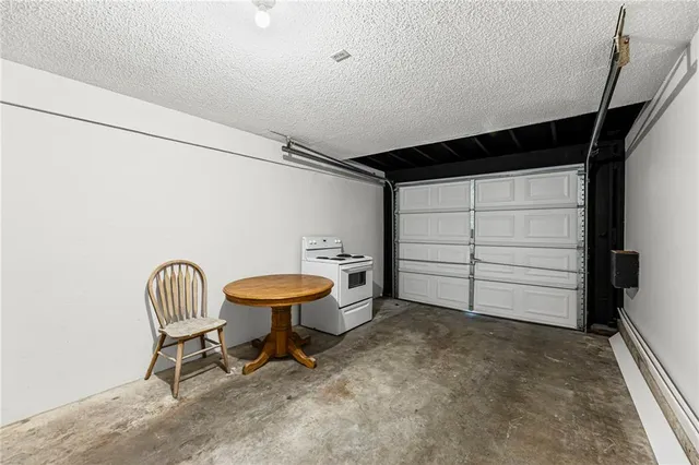 $167,900 | 6608 East 128th Street, Grandview, MO 64030