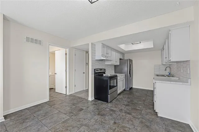 $167,900 | 6608 East 128th Street, Grandview, MO 64030