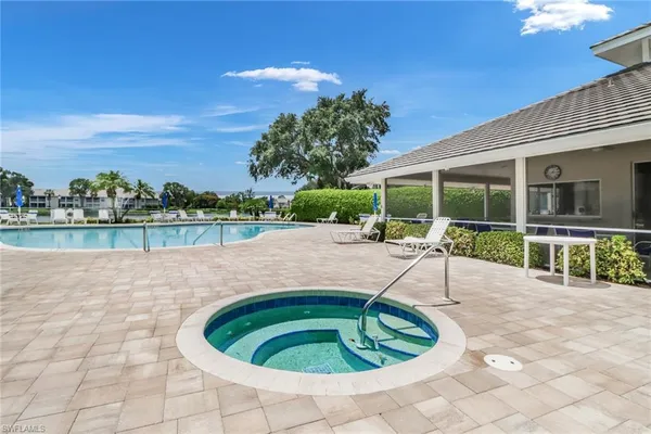 $5,000 | 13131 Castle Harbour Drive, Unit M3, Naples, FL 34110